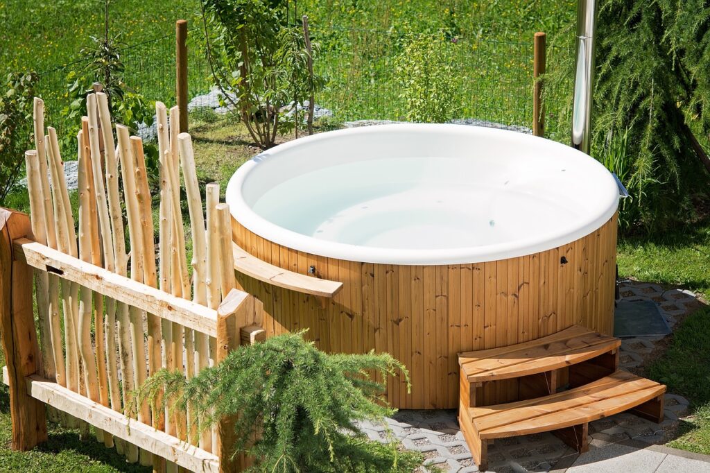 hot tub breaks peak district